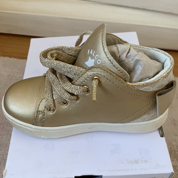 Falcotto by Naturino Girls Gold Leather Trainers size 24 euro Us 8 NWT - Picture 8 of 12